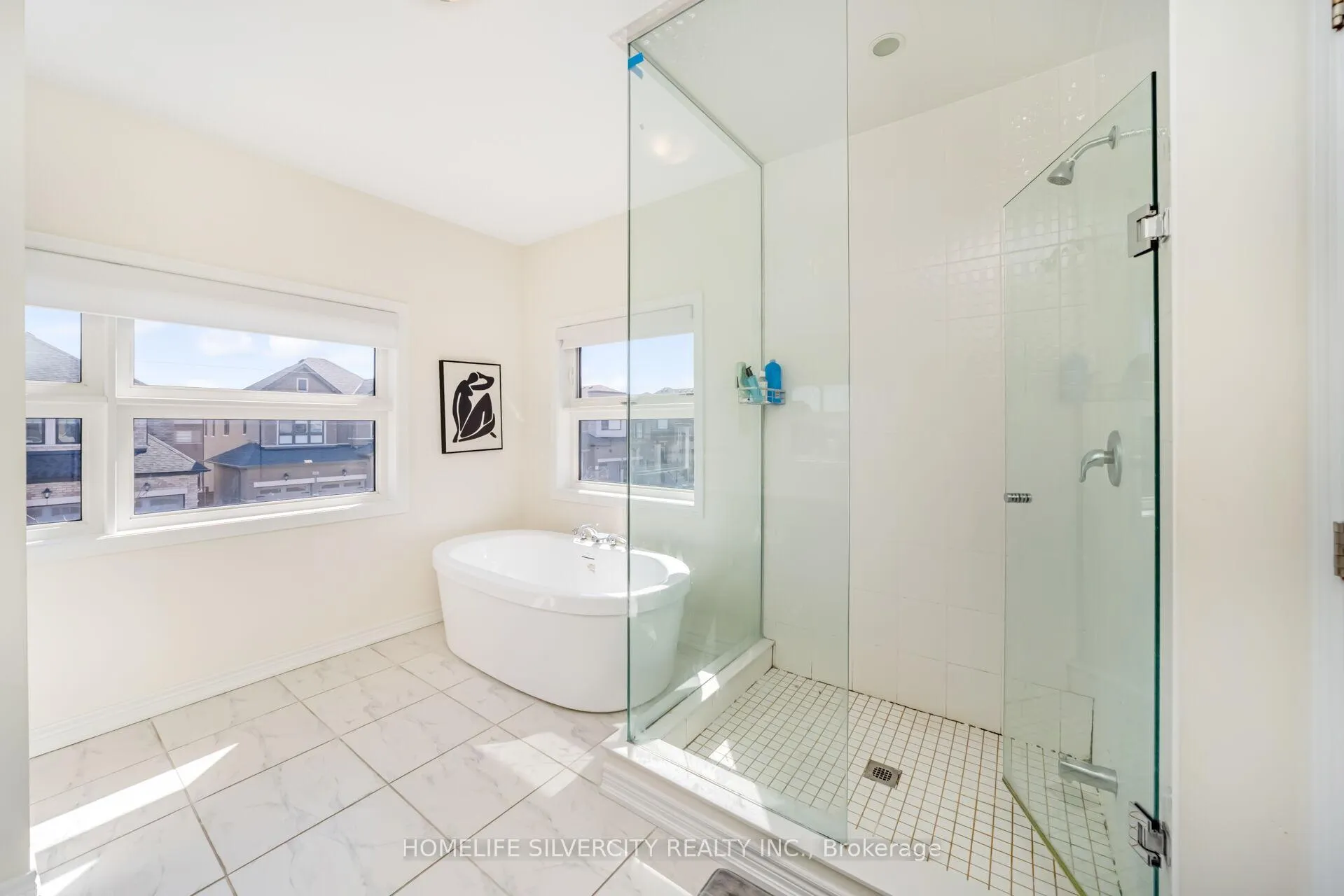 Photo 27 of 31 Canard Drive, Vaughan, Kleinburg — HOMEH