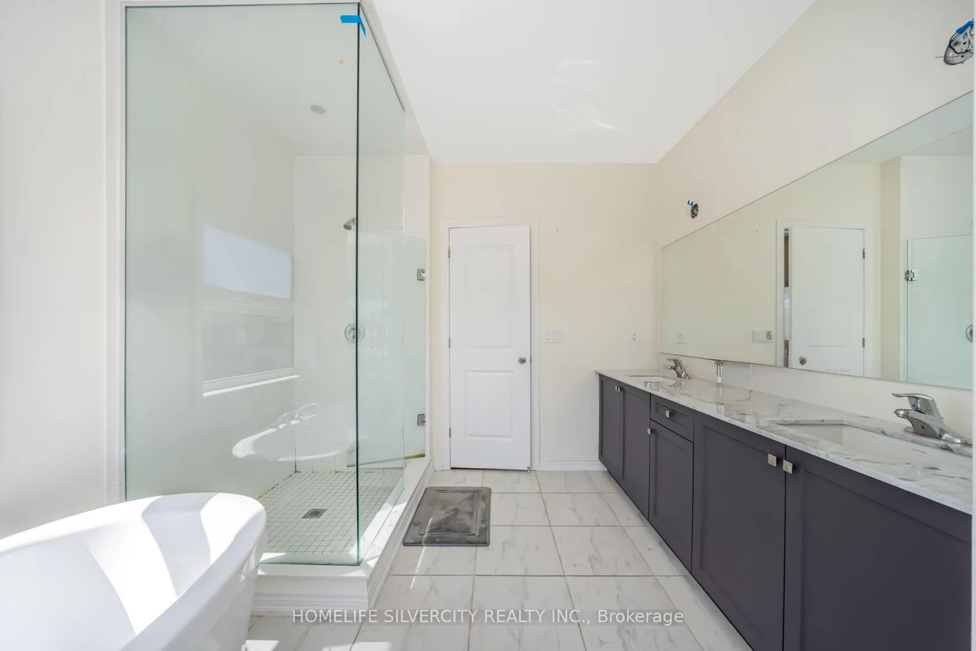 Photo 28 of 31 Canard Drive, Vaughan, Kleinburg — HOMEH