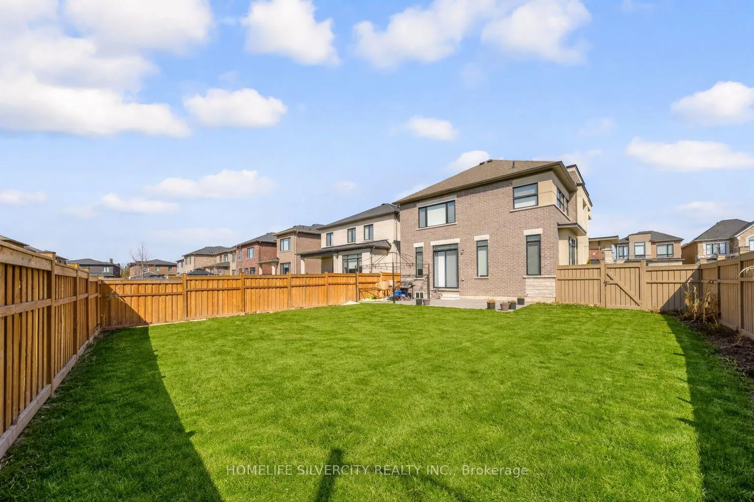 Photo 41 of 31 Canard Drive, Vaughan, Kleinburg — HOMEH