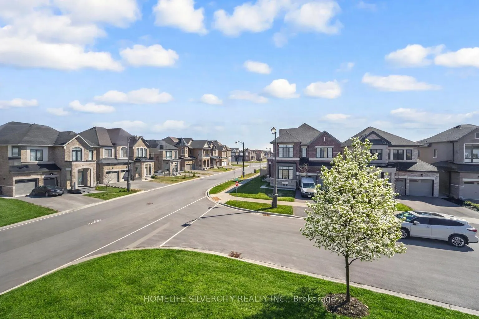 Photo 44 of 31 Canard Drive, Vaughan, Kleinburg — HOMEH
