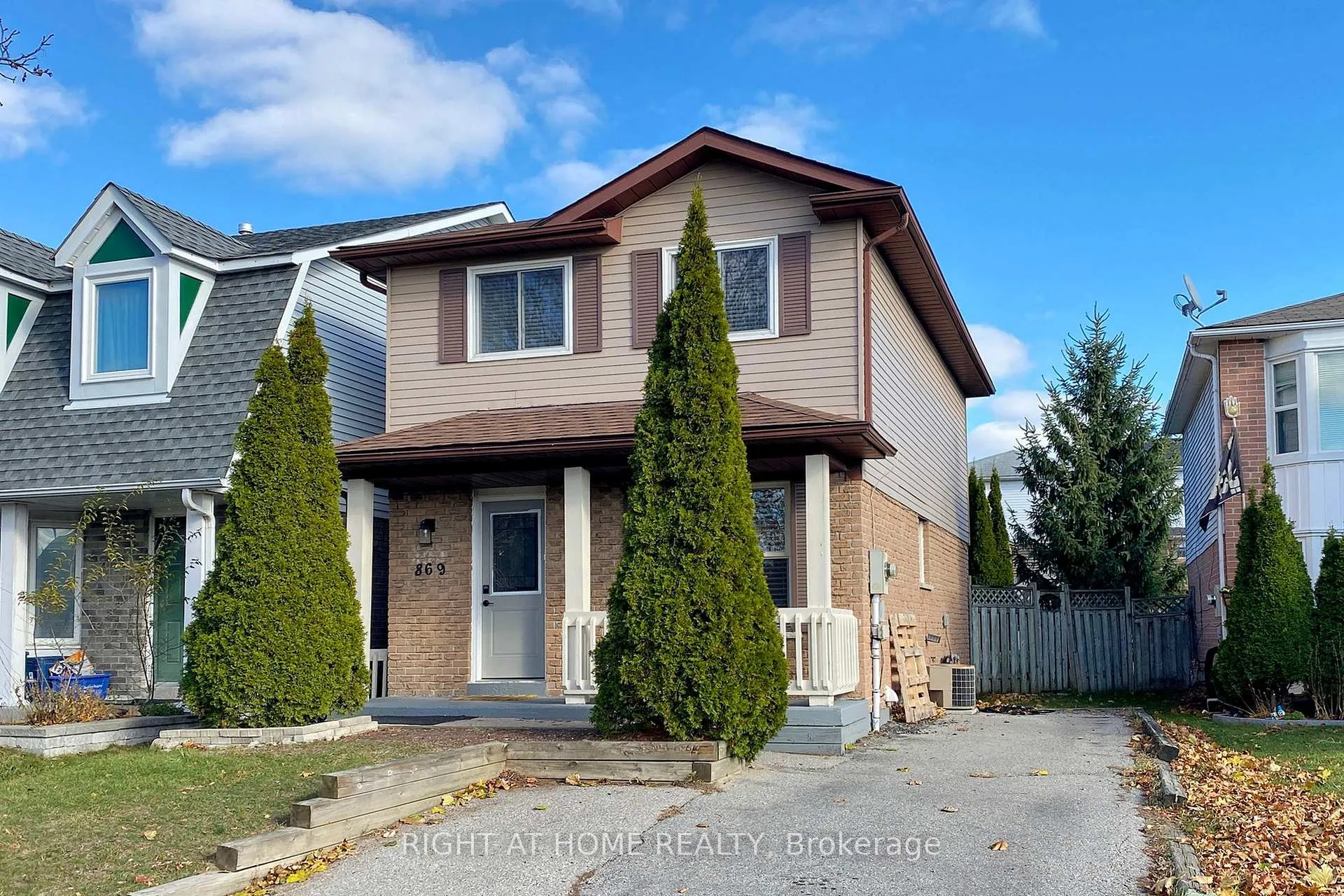Photo 3 of 869 Attersley Drive, Oshawa, Pinecrest — HOMEH