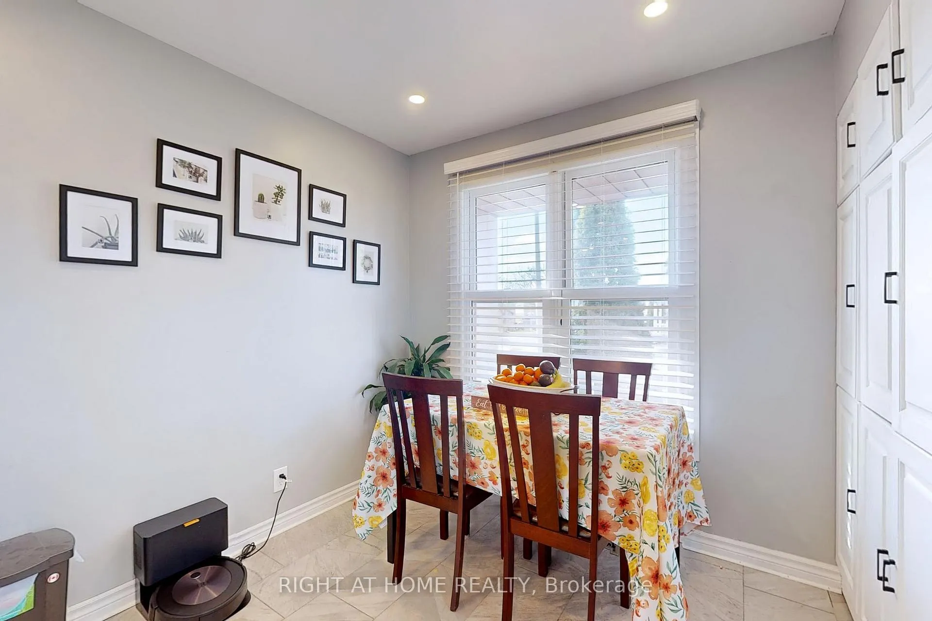 Photo 16 of 869 Attersley Drive, Oshawa, Pinecrest — HOMEH