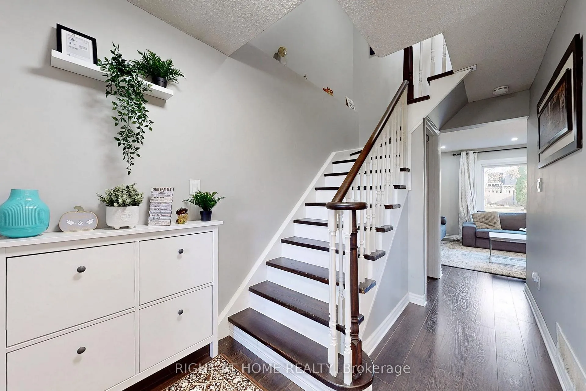 Photo 18 of 869 Attersley Drive, Oshawa, Pinecrest — HOMEH
