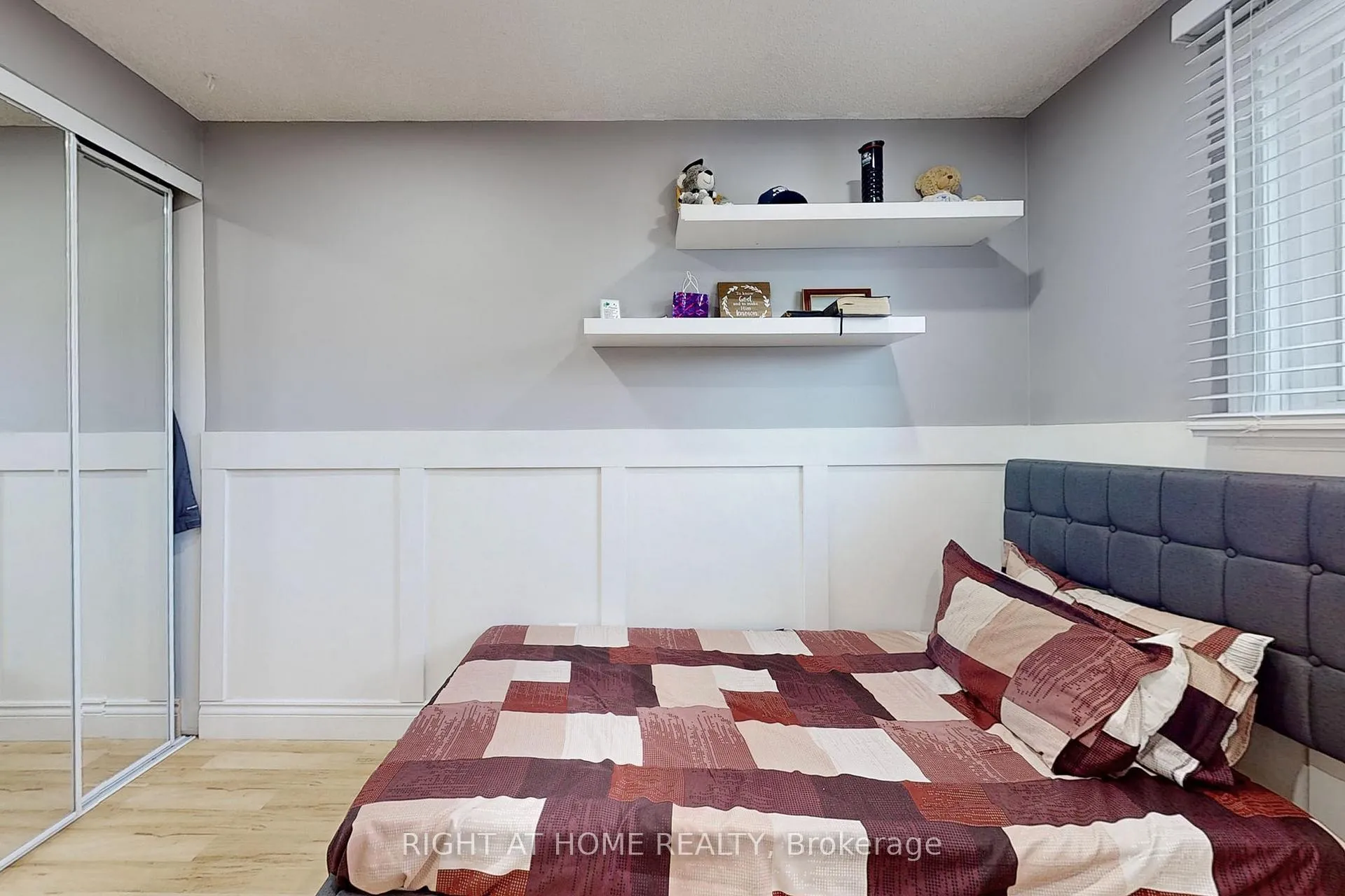 Photo 28 of 869 Attersley Drive, Oshawa, Pinecrest — HOMEH