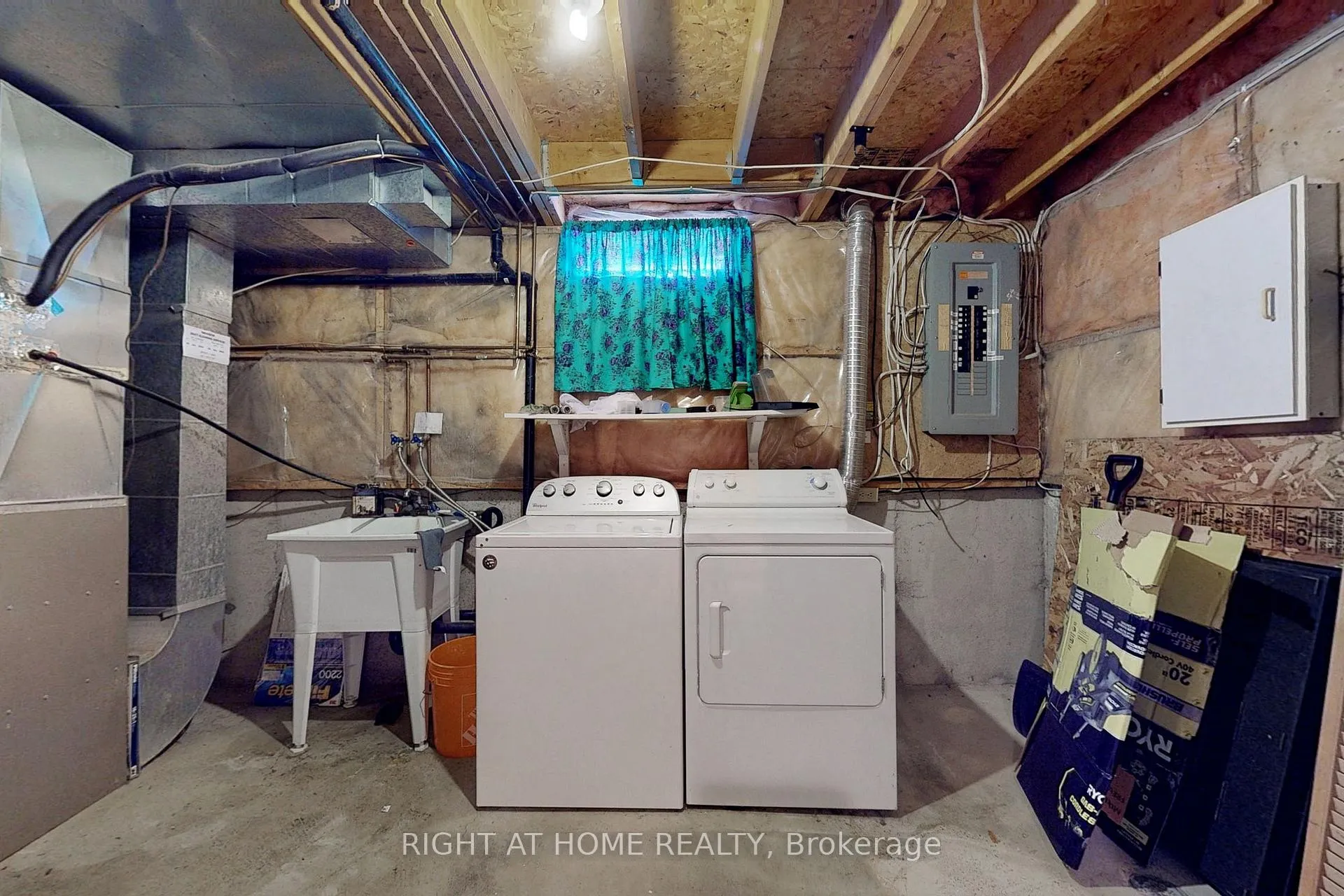 Photo 34 of 869 Attersley Drive, Oshawa, Pinecrest — HOMEH