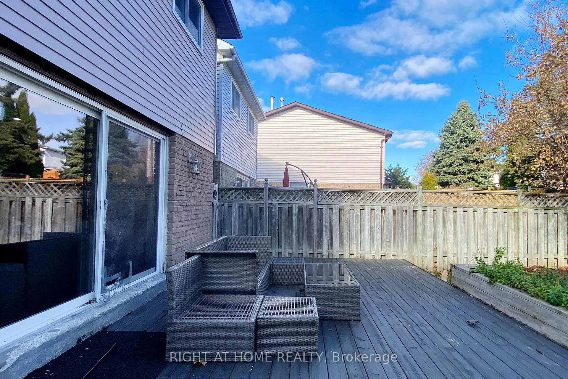 Photo 39 of 869 Attersley Drive, Oshawa, Pinecrest — HOMEH