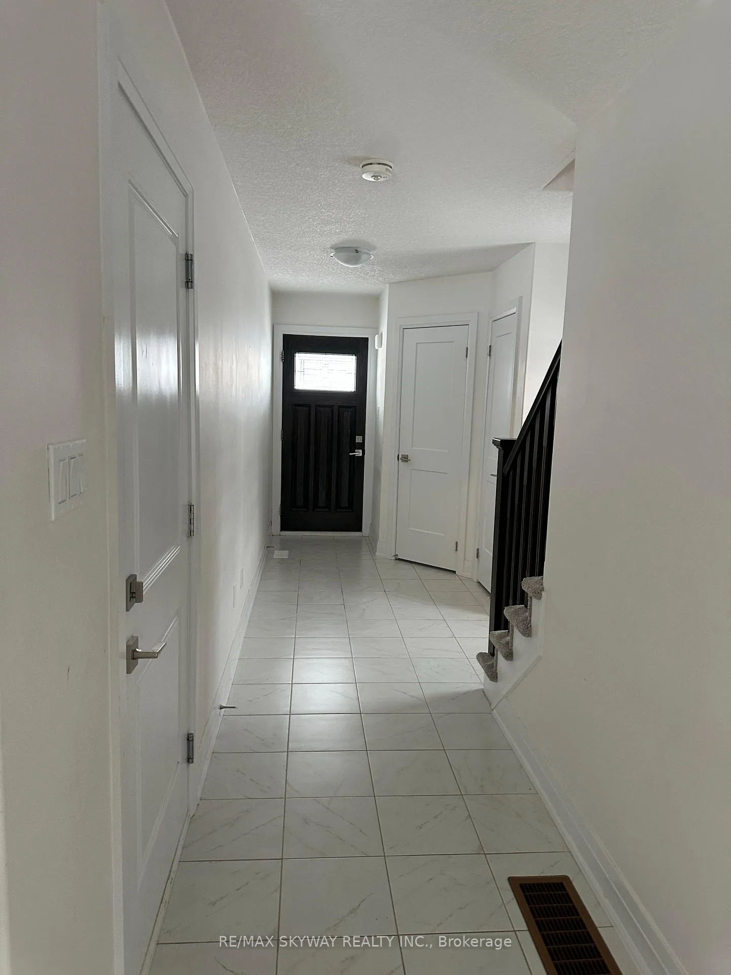 Photo 3 of 163 Stonebrook Way, Grey Highlands — HOMEH