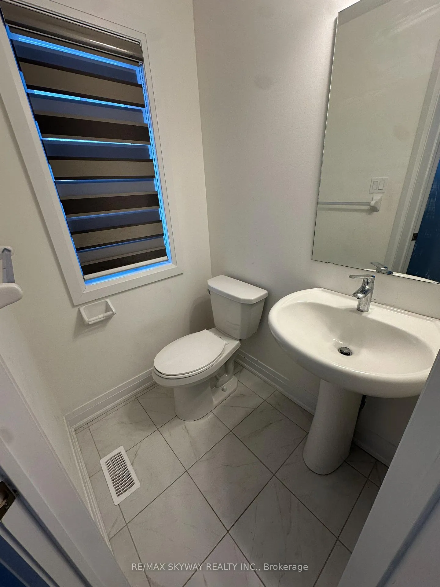 Photo 4 of 163 Stonebrook Way, Grey Highlands — HOMEH