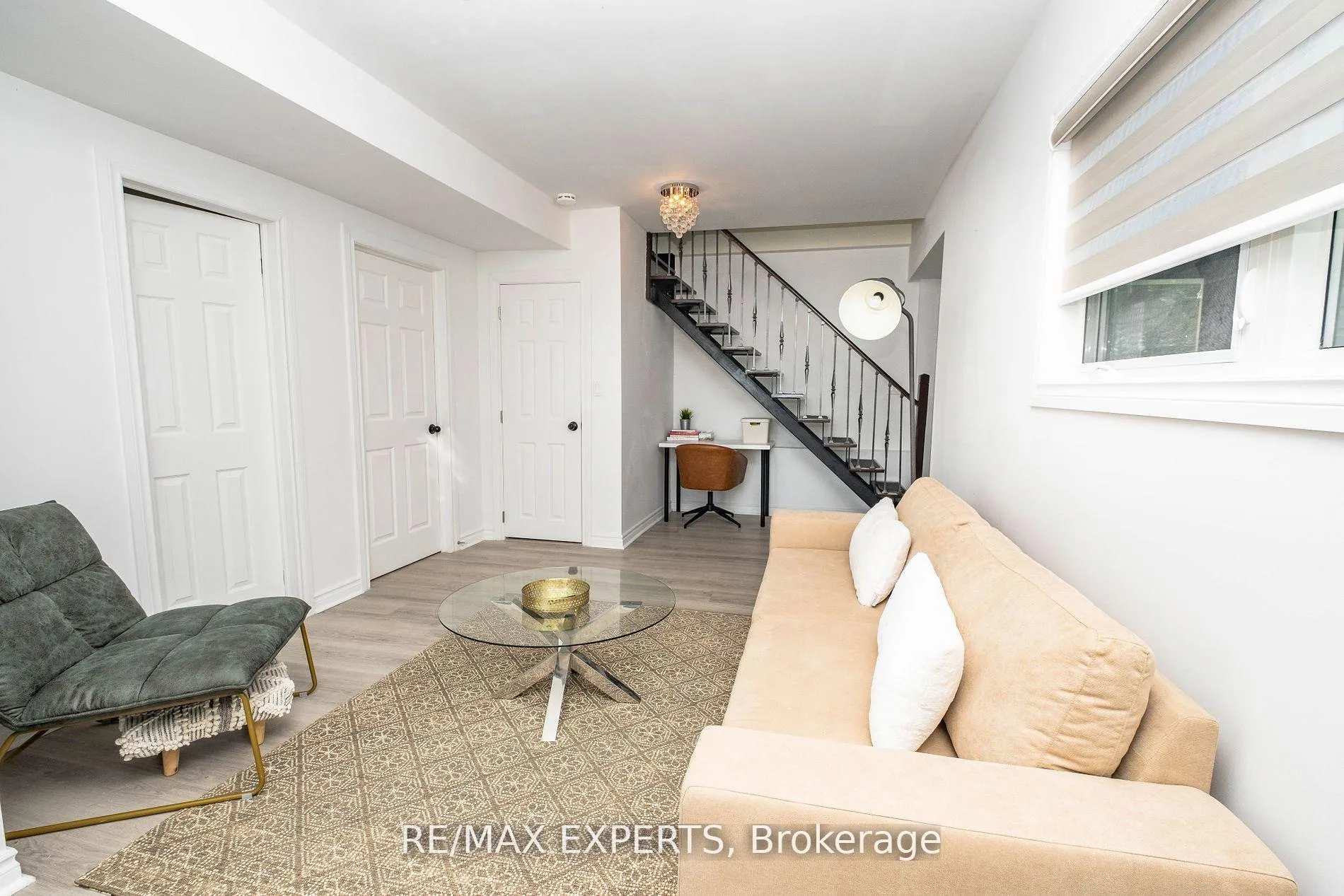 Photo 2 of 2367 Lakeshore Drive, Ramara, Brechin — HOMEH