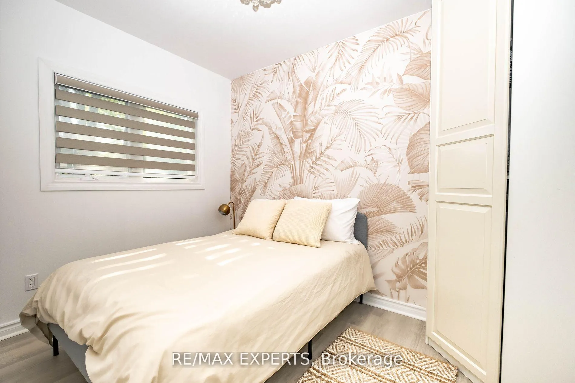 Photo 16 of 2367 Lakeshore Drive, Ramara, Brechin — HOMEH