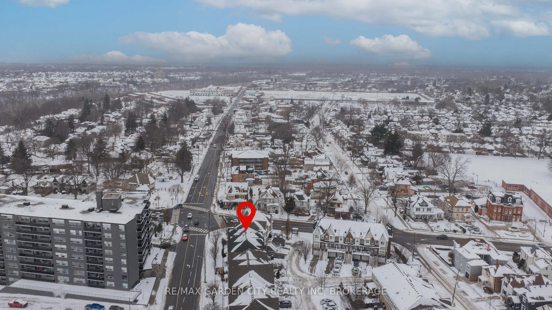 Photo 24 of 37 Durksen Drive, St. Catharines, Downtown — HOMEH
