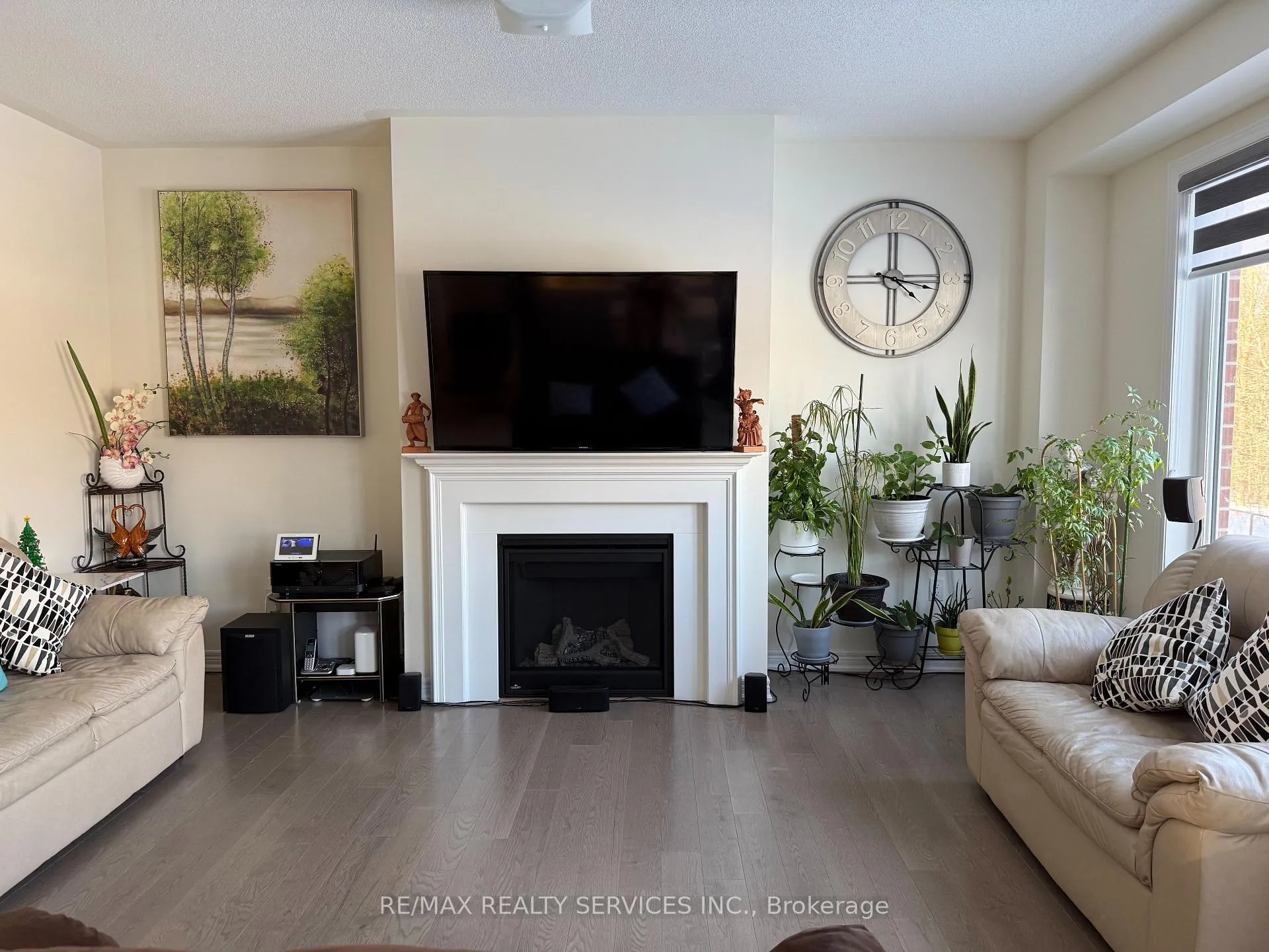 Photo 6 of 383 Leanne Lane, Shelburne — HOMEH