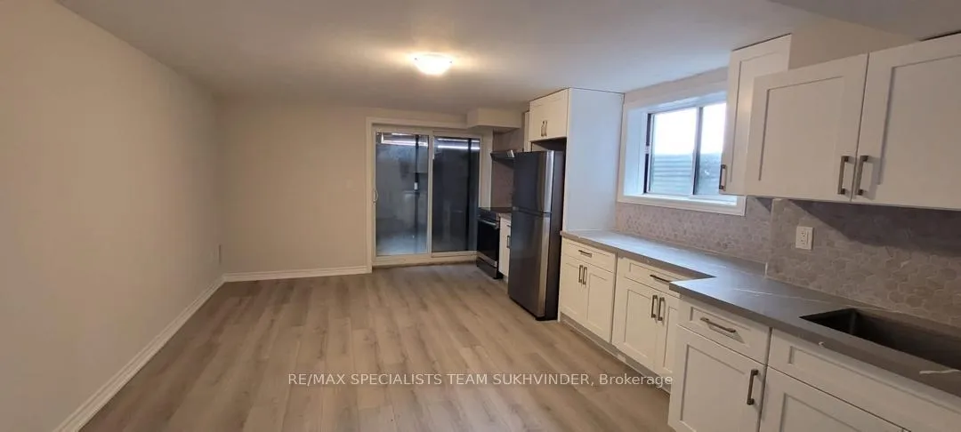 Photo 5 of Unit Lower, 245A Andy Crescent, Vaughan, West Woodbridge — HOMEH