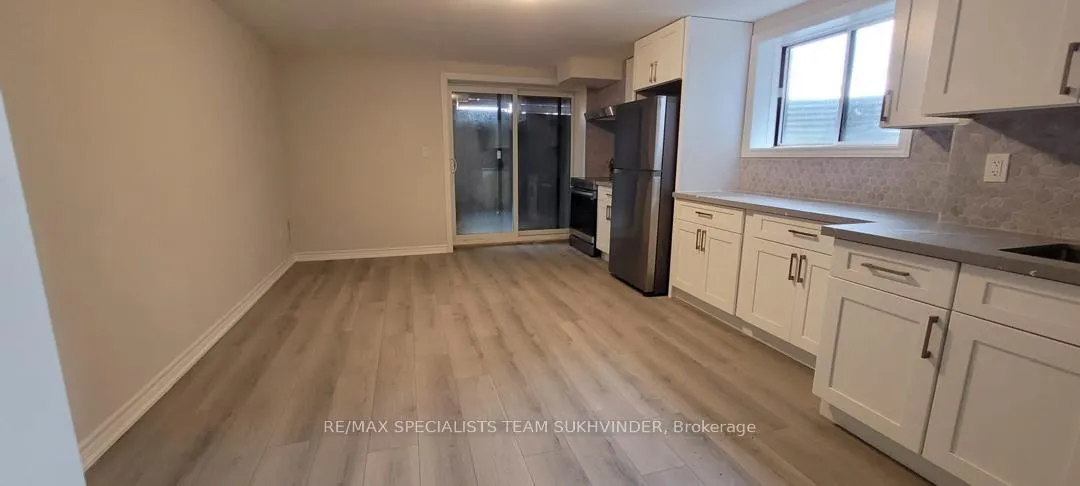 Photo 8 of Unit Lower, 245A Andy Crescent, Vaughan, West Woodbridge — HOMEH
