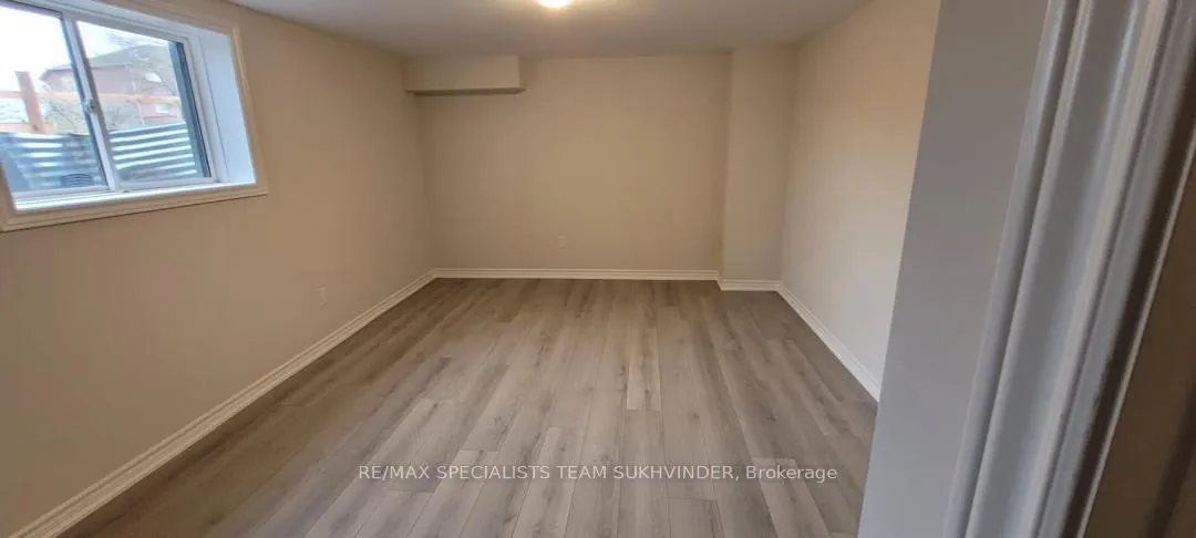 Photo 21 of Unit Lower, 245A Andy Crescent, Vaughan, West Woodbridge — HOMEH