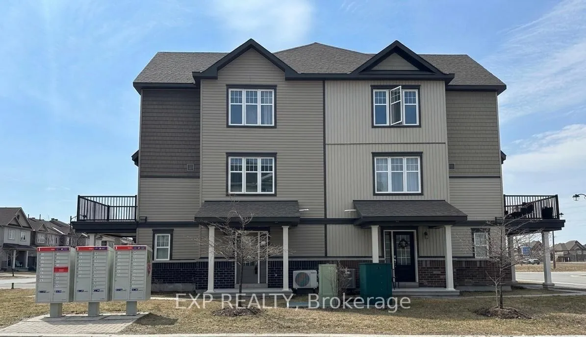 Photo 2 of 2489 Waterlilly Way, Ottawa, Barrhaven - Heritage Park — HOMEH