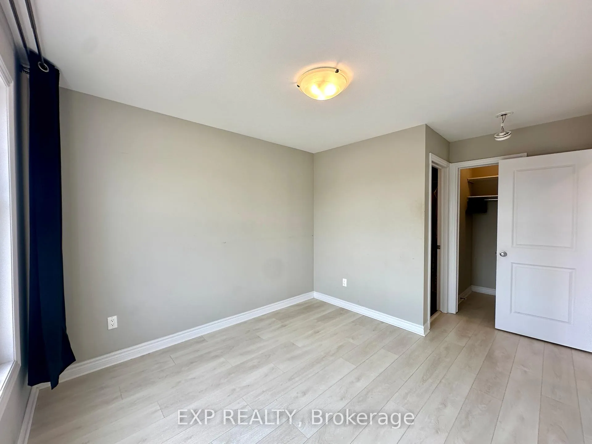 Photo 17 of 2489 Waterlilly Way, Ottawa, Barrhaven - Heritage Park — HOMEH