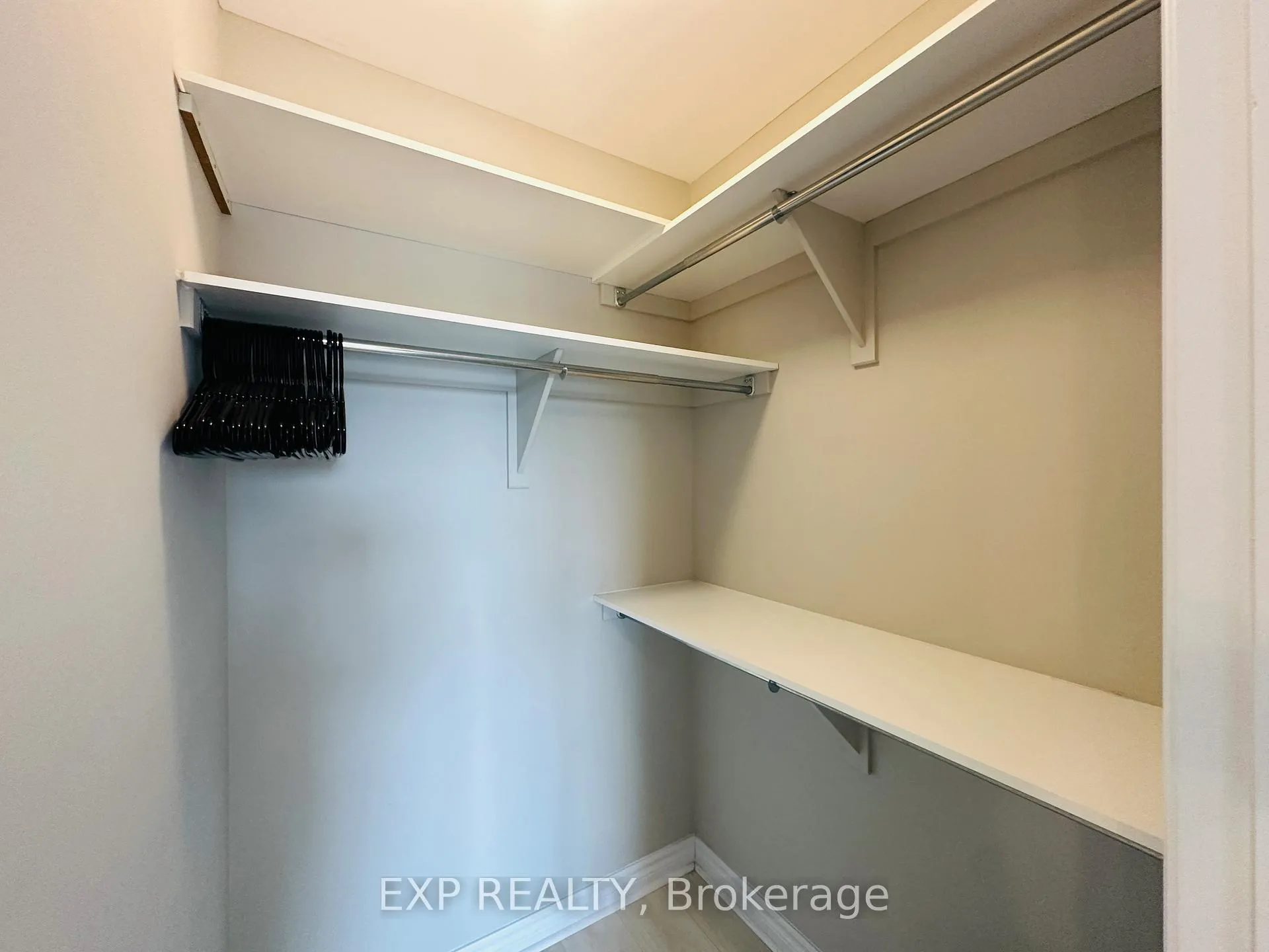 Photo 19 of 2489 Waterlilly Way, Ottawa, Barrhaven - Heritage Park — HOMEH