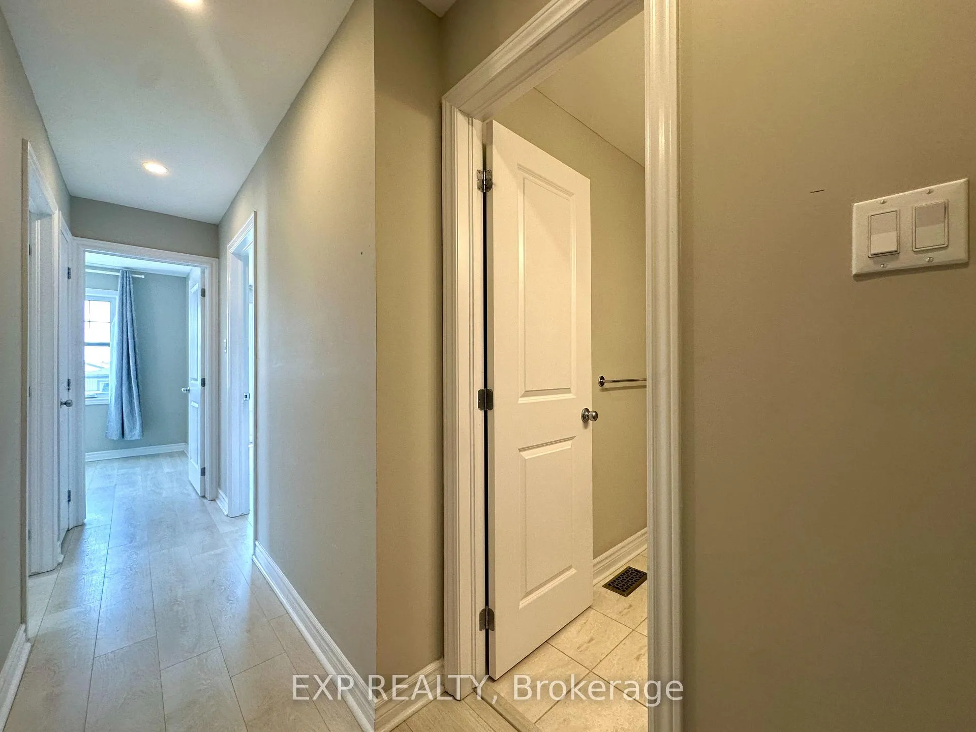 Photo 20 of 2489 Waterlilly Way, Ottawa, Barrhaven - Heritage Park — HOMEH