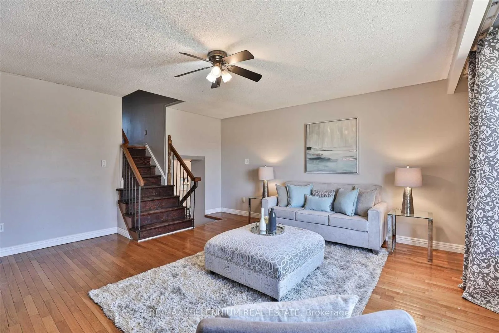 Photo 4 of 38 Winterfold Drive, Brampton, Madoc — HOMEH