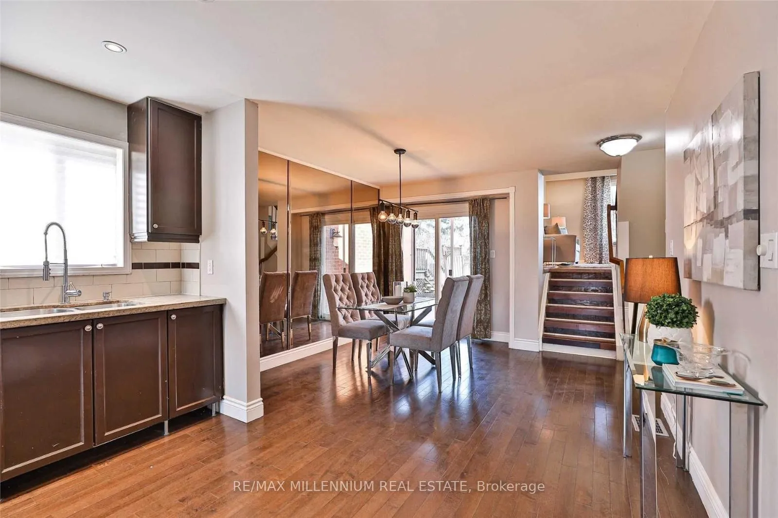 Photo 6 of 38 Winterfold Drive, Brampton, Madoc — HOMEH