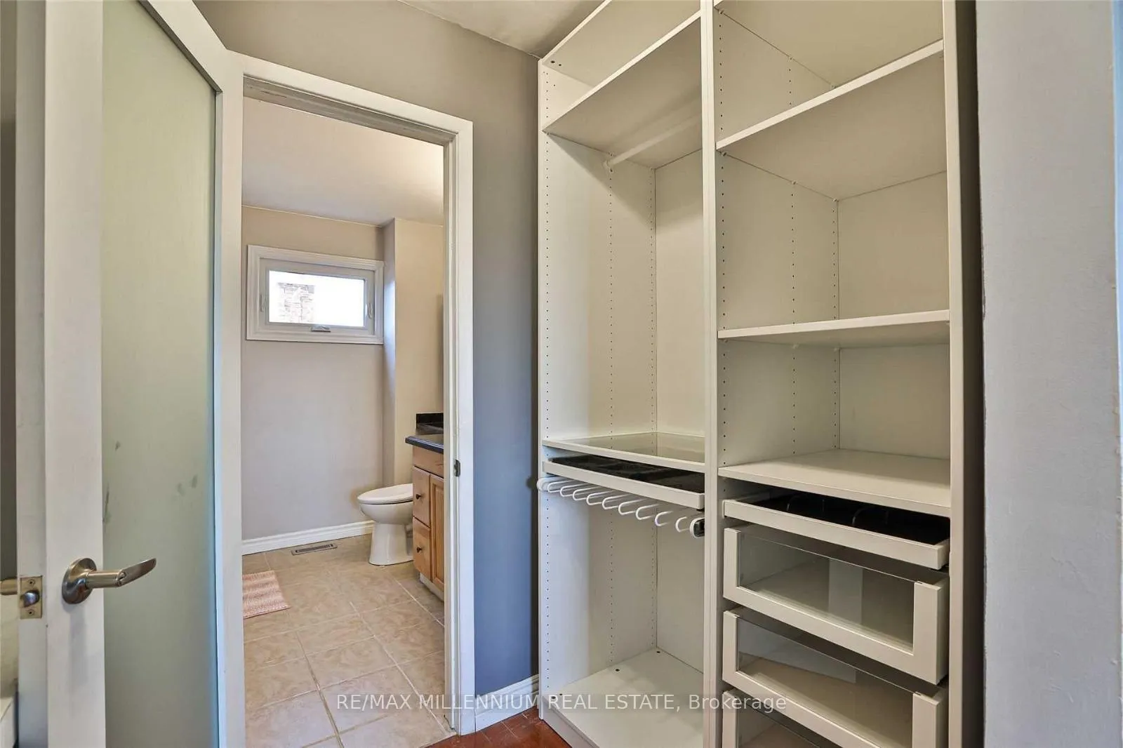 Photo 12 of 38 Winterfold Drive, Brampton, Madoc — HOMEH