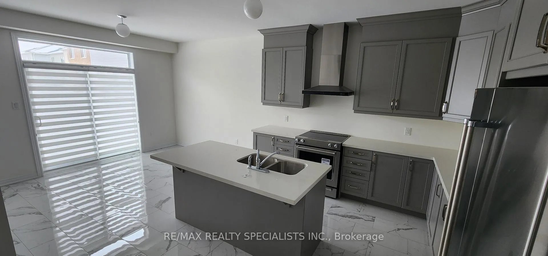 Photo 4 of 447 Black Cherry Crescent, Shelburne — HOMEH