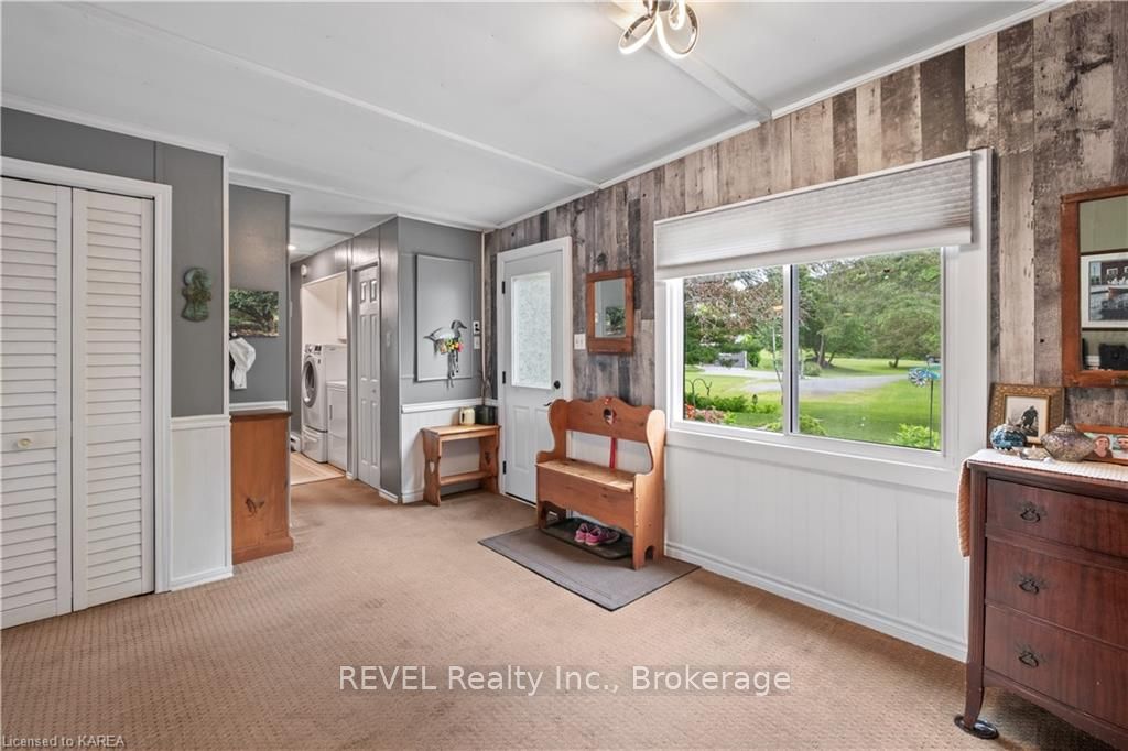 Photo 4 of 1043 Shannon Lane, Frontenac, Frontenac South — HOMEH