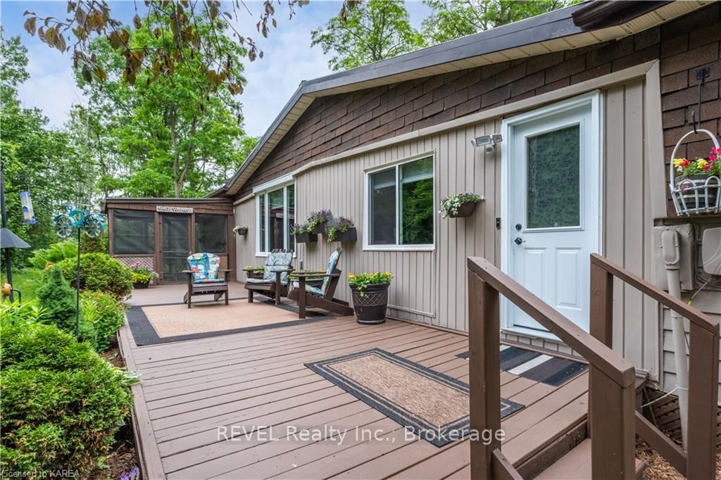 Photo 2 of 1043 Shannon Lane, Frontenac, Frontenac South — HOMEH