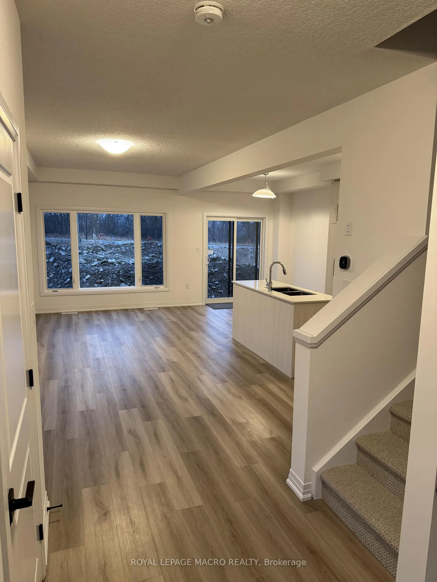 Photo 3 of 144 Gort Avenue, Brant, Paris — HOMEH
