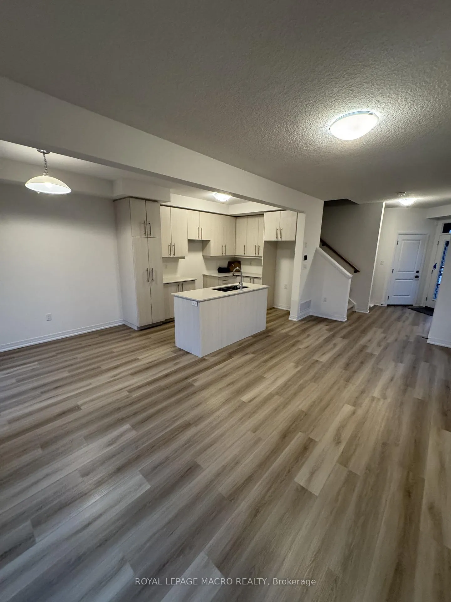 Photo 4 of 144 Gort Avenue, Brant, Paris — HOMEH