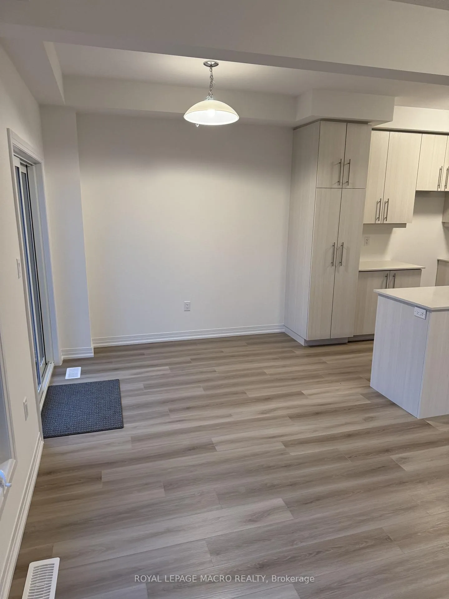 Photo 5 of 144 Gort Avenue, Brant, Paris — HOMEH