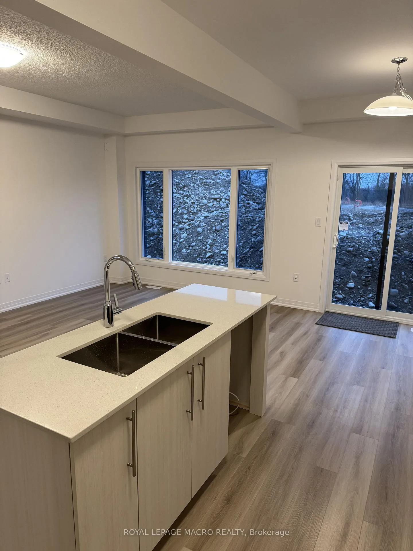 Photo 9 of 144 Gort Avenue, Brant, Paris — HOMEH