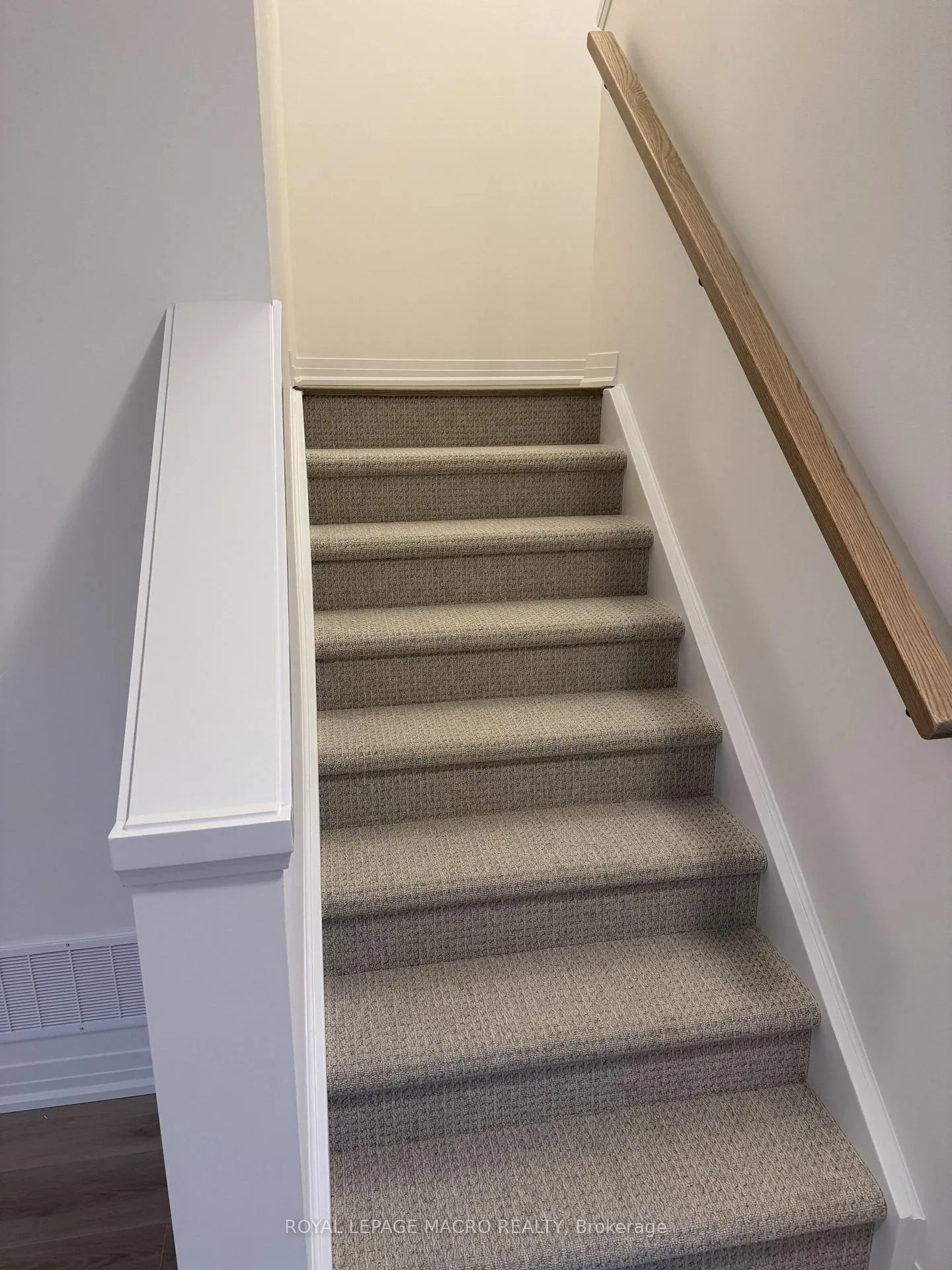 Photo 10 of 144 Gort Avenue, Brant, Paris — HOMEH