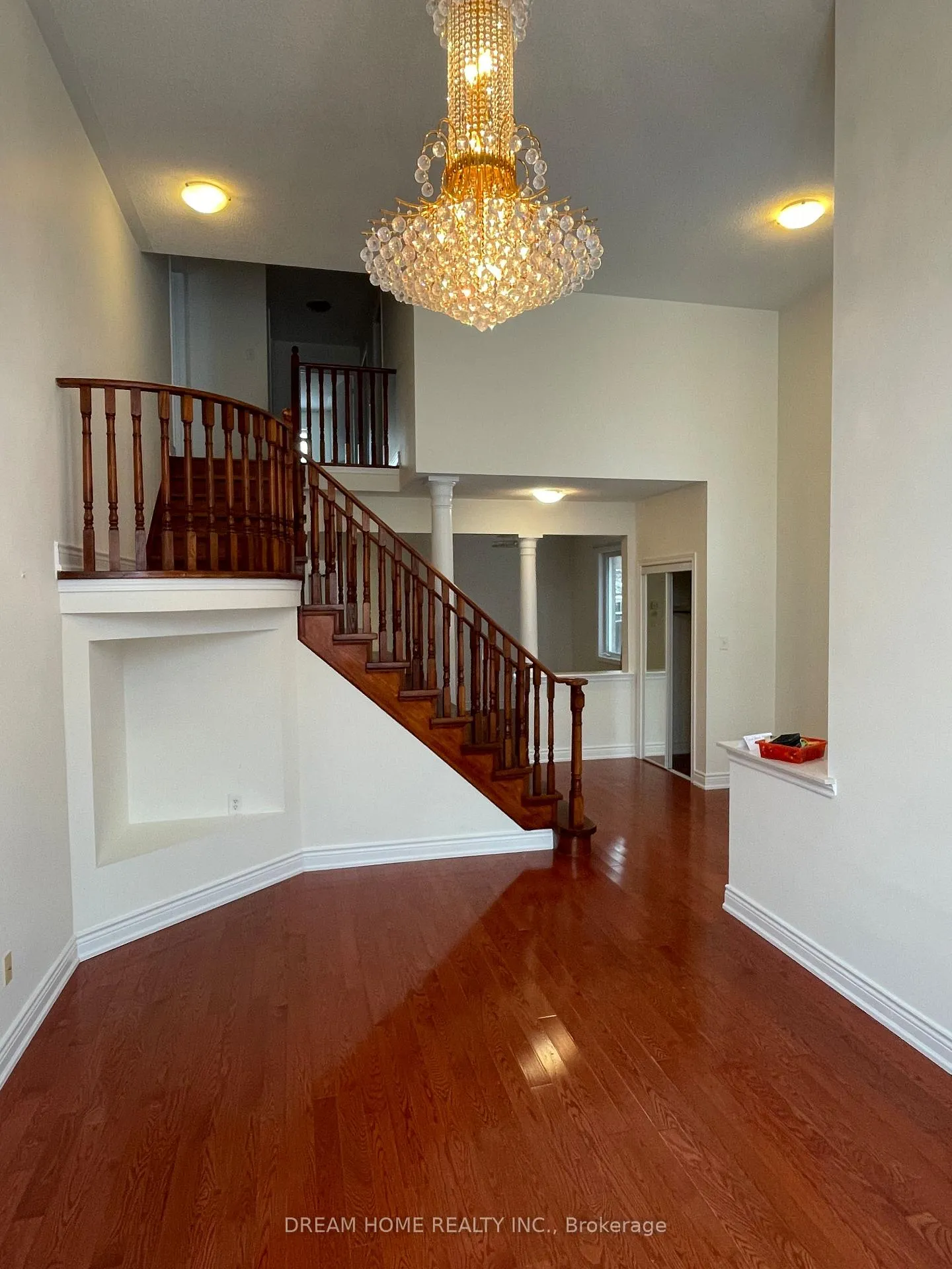 Photo 2 of 8 Mimosa Street, Markham, Wismer — HOMEH
