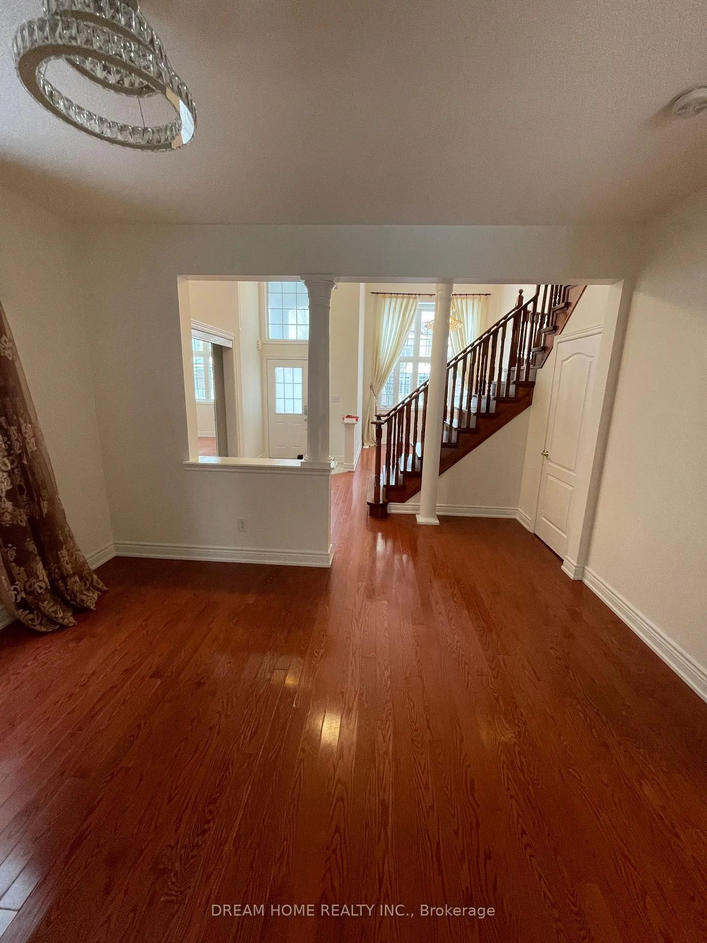 Photo 3 of 8 Mimosa Street, Markham, Wismer — HOMEH
