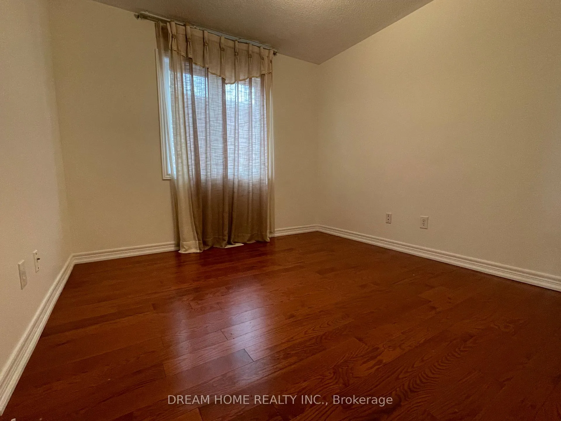 Photo 11 of 8 Mimosa Street, Markham, Wismer — HOMEH
