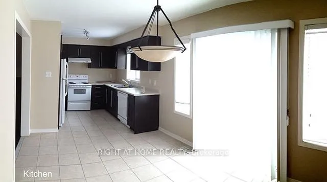 Photo 3 of 73 Lewis Honey Drive, Aurora, Bayview Northeast — HOMEH