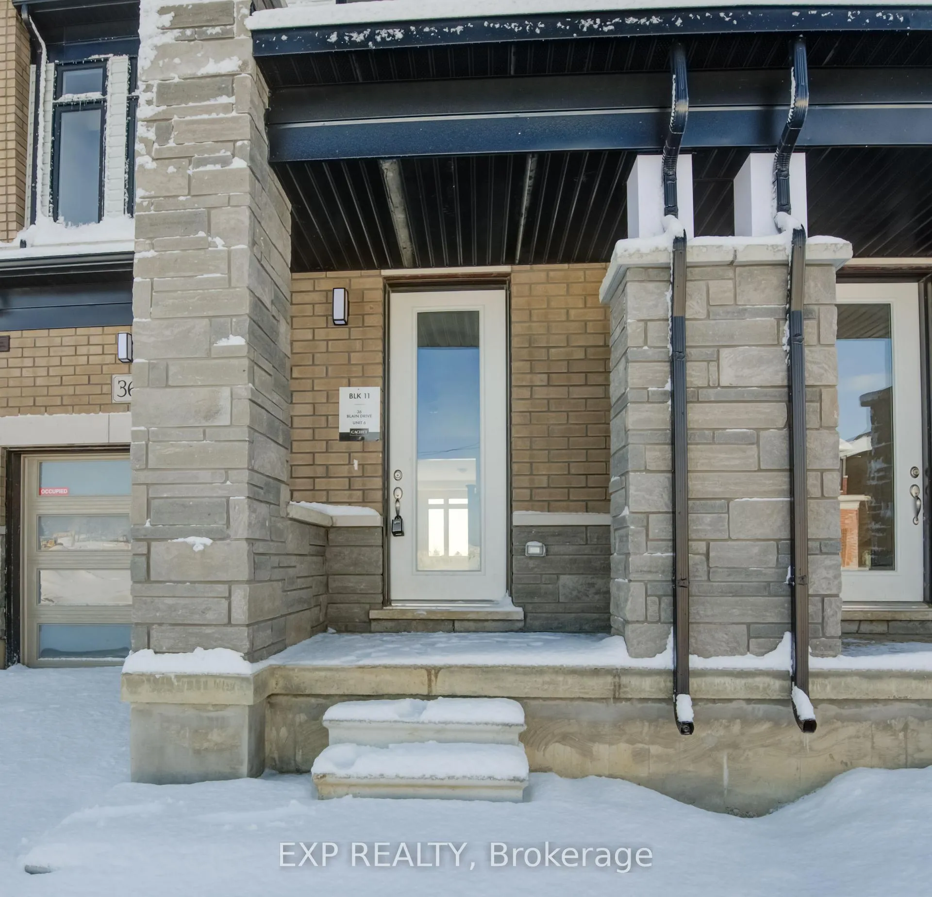 Photo 3 of 36 Blain Drive, Hamilton, Binbrook — HOMEH