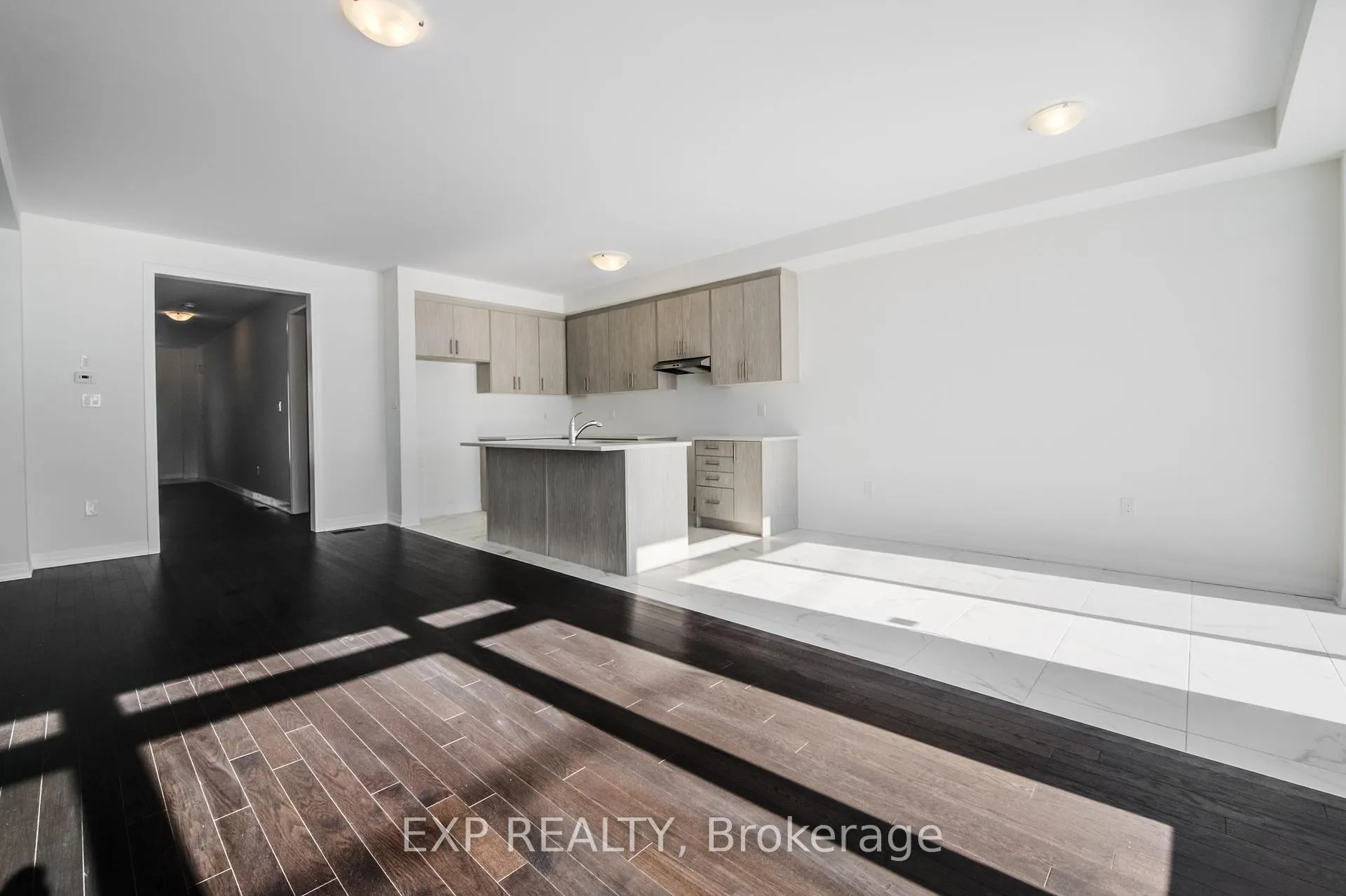 Photo 6 of 36 Blain Drive, Hamilton, Binbrook — HOMEH