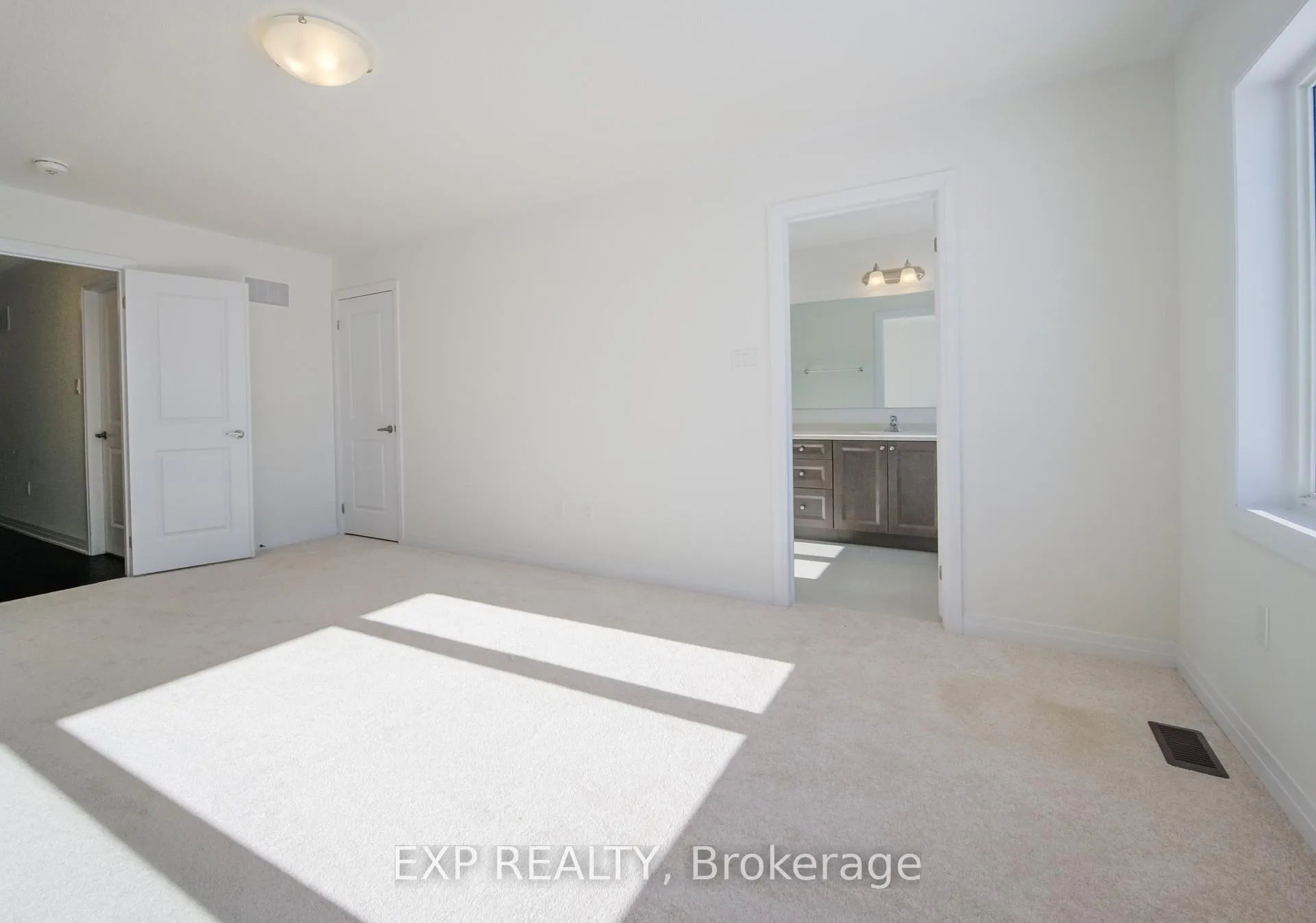 Photo 22 of 36 Blain Drive, Hamilton, Binbrook — HOMEH