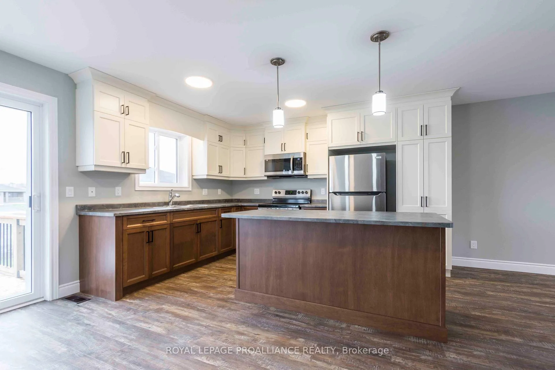 Photo 6 of 149A Sienna Avenue, Belleville, Belleville Ward — HOMEH