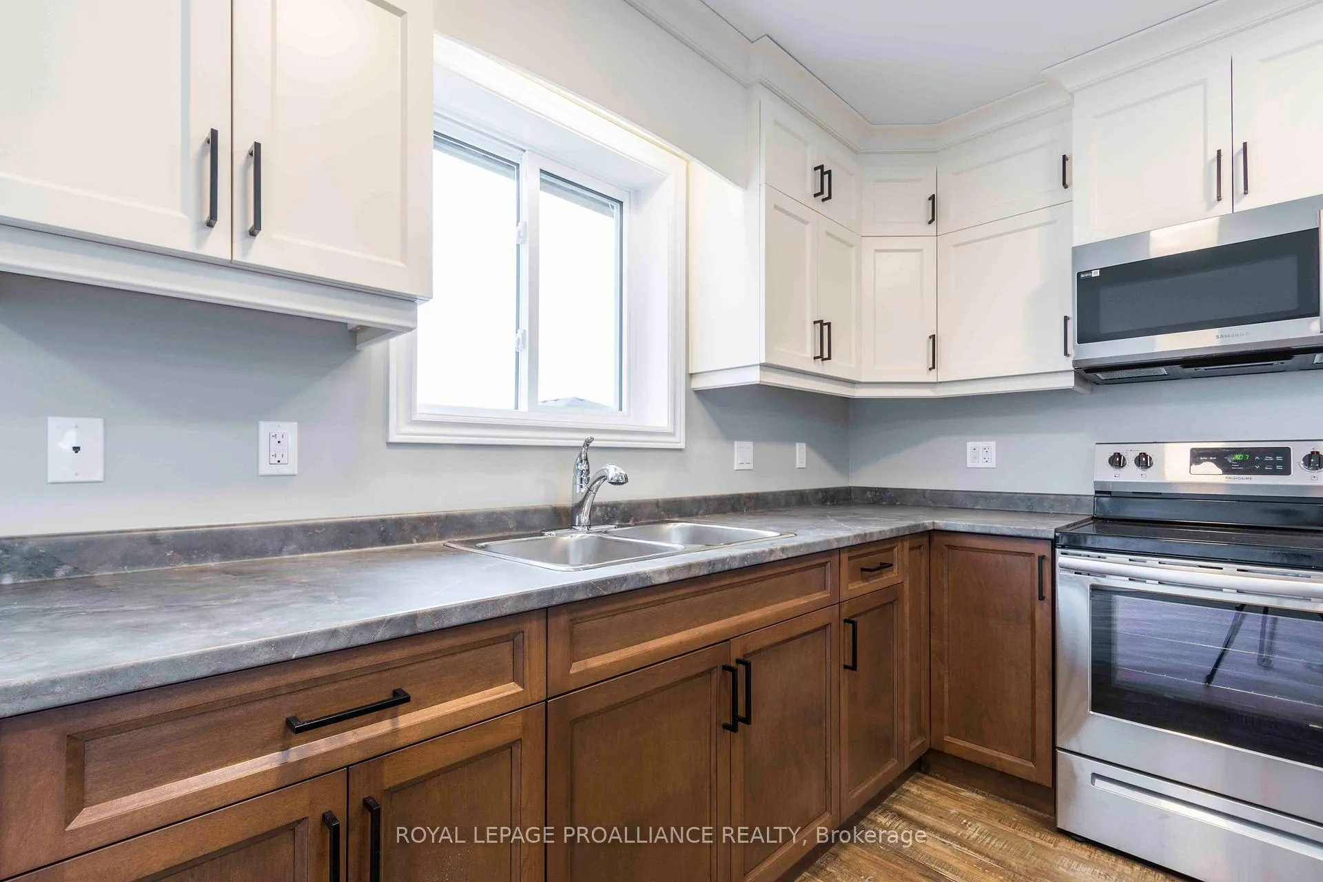 Photo 7 of 149A Sienna Avenue, Belleville, Belleville Ward — HOMEH