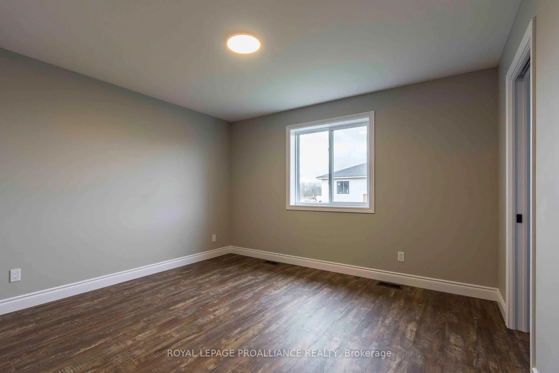Photo 10 of 149A Sienna Avenue, Belleville, Belleville Ward — HOMEH