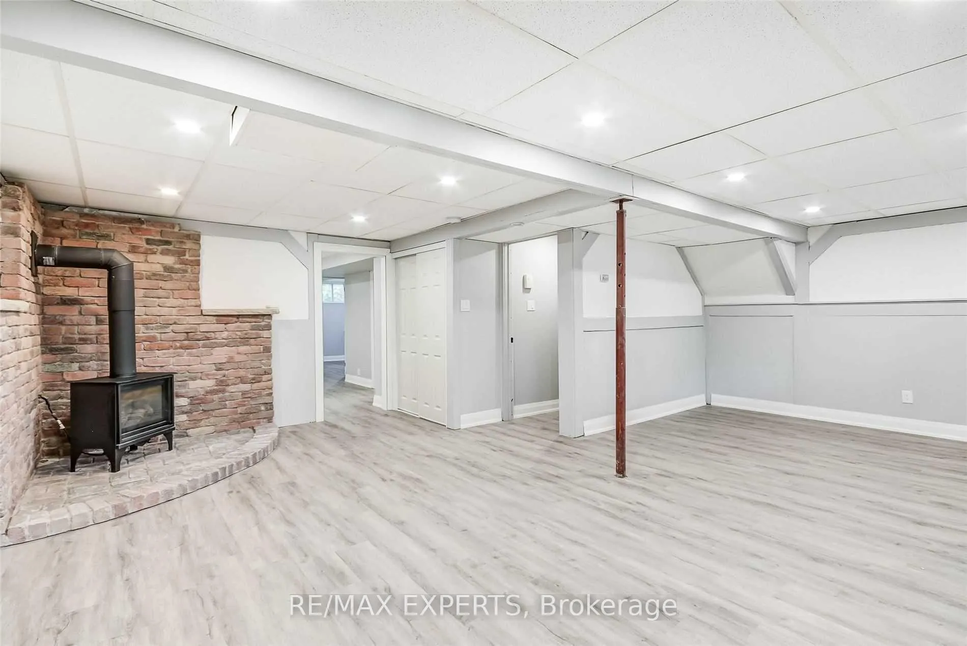 Photo 18 of Unit Lower, 39 The Boulevard, New Tecumseth, Tottenham — HOMEH