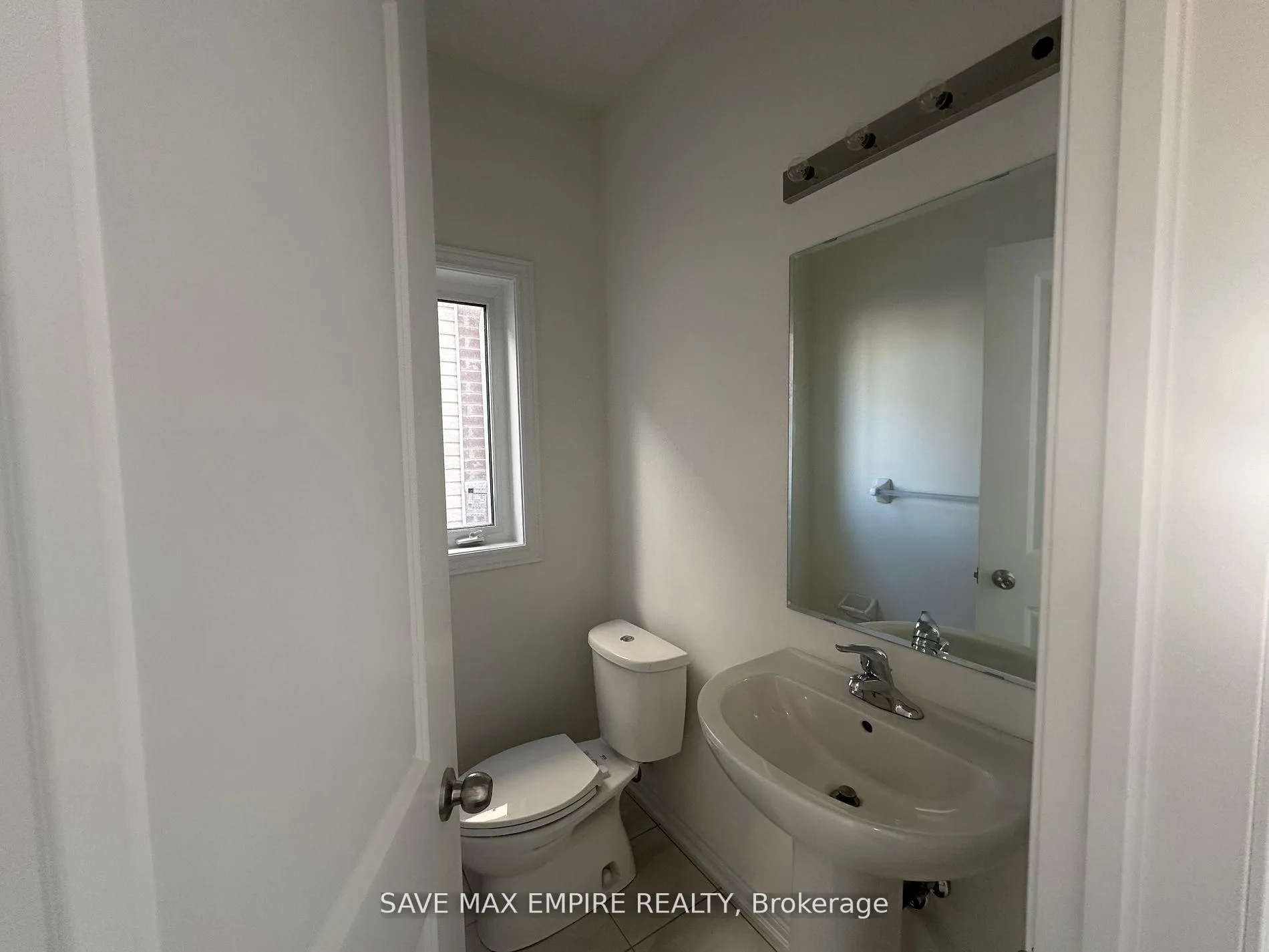 Photo 3 of 149 limestone Lane, Shelburne — HOMEH