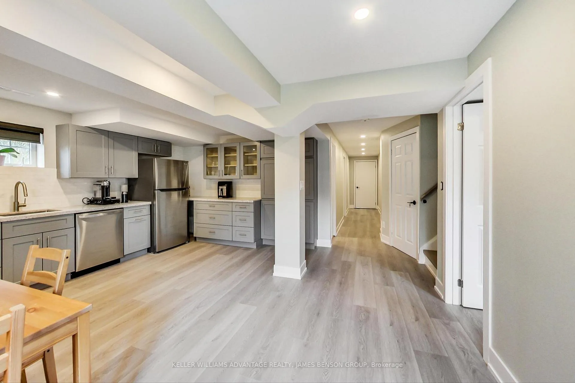 Photo 4 of 118 Gallview Lane, Brampton, Bram East — HOMEH