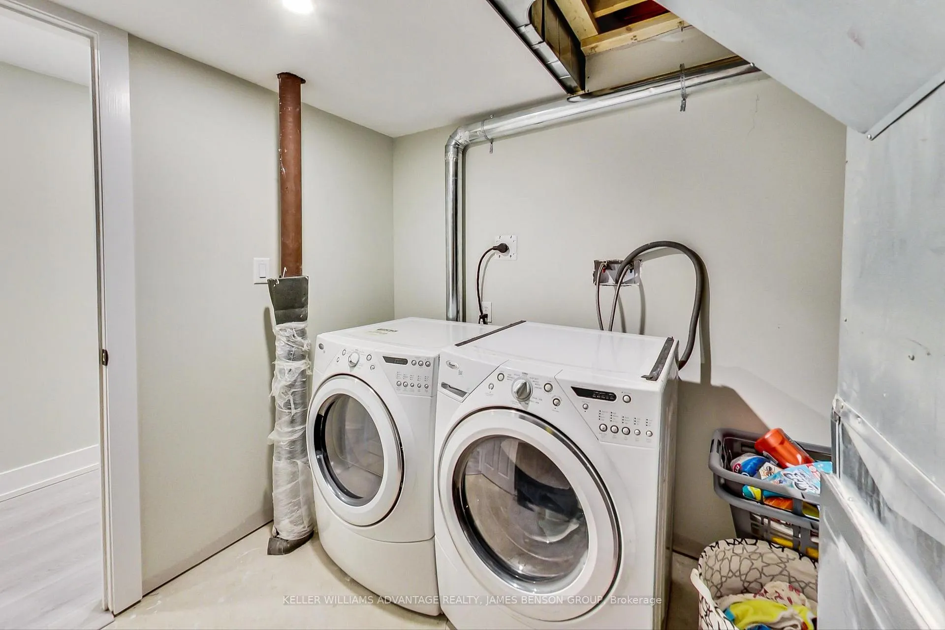 Photo 14 of 118 Gallview Lane, Brampton, Bram East — HOMEH