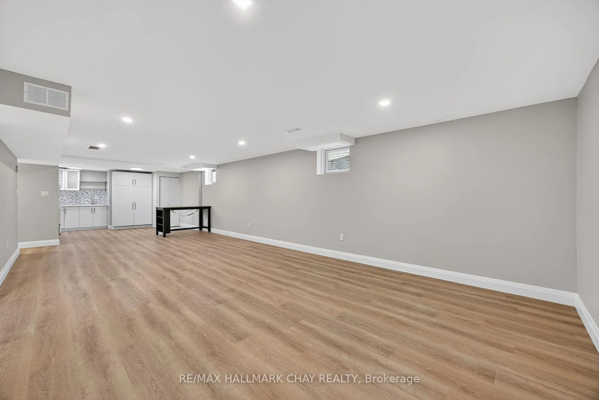 Photo 7 of Unit Lower, 13 Michelle Drive, Barrie, Painswick South — HOMEH