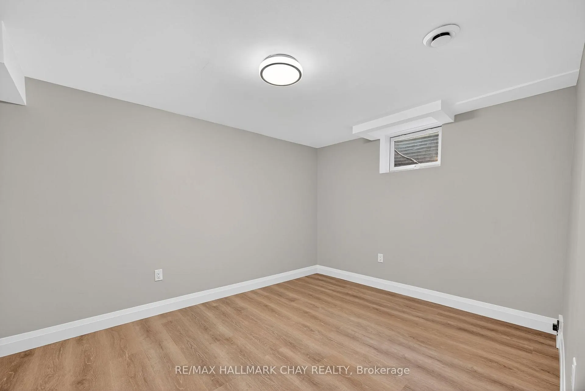 Photo 10 of Unit Lower, 13 Michelle Drive, Barrie, Painswick South — HOMEH